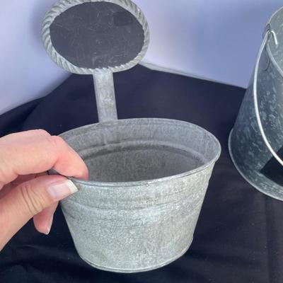 4 Metal/Tin Displays some Chalkboard