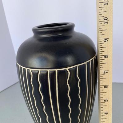 Black/Cream Harris Potteries Tall Vase