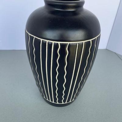 Black/Cream Harris Potteries Tall Vase