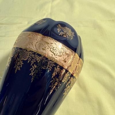 Imperial Limoges 22 K Gold and Cobalt Vase BEAUTIFUL!