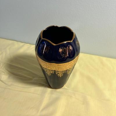 Imperial Limoges 22 K Gold and Cobalt Vase BEAUTIFUL!