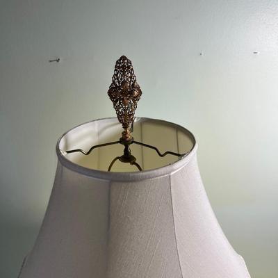 Ceramic Lamp with a Filigree Finial Roses