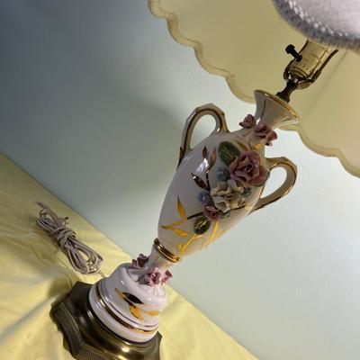 Ceramic Lamp with a Filigree Finial Roses