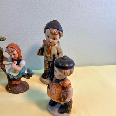 Reproduced or Faux Hummels (8) 