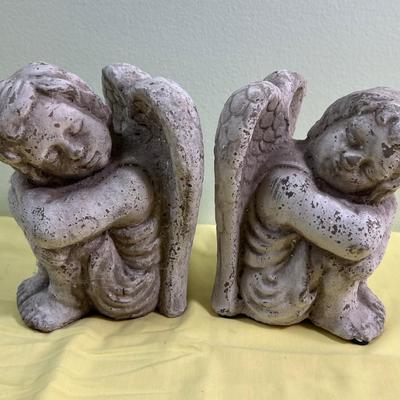 2 Angle Book Ends