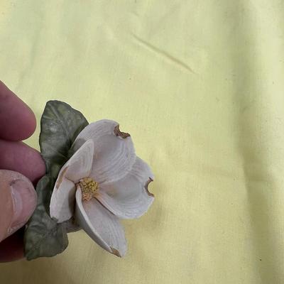 Ceramic Flowers Cape De Monte Style Some Marked Made in ITALY! 