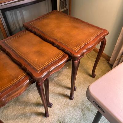 Set of 3 Leather Top Nested Tables 