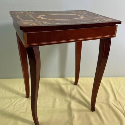 Musical Sewing Table, Pretty! Made in Italy 