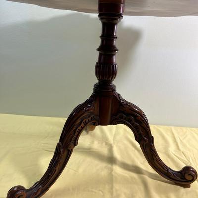 2 Teir Inlay Mohogany Table 