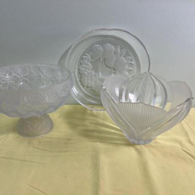 3 Etched Satin Glass Serving Bowls 