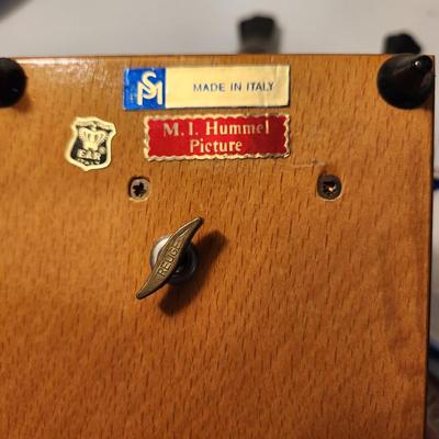 Gobel Hummel Collection Birds , Music Box,