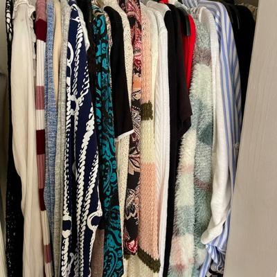 Sale Photo Thumbnail #92: Clothing 