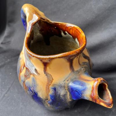 Lot 91 Vintage crockery