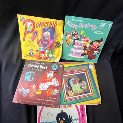Lot 106 Childrens 45 records