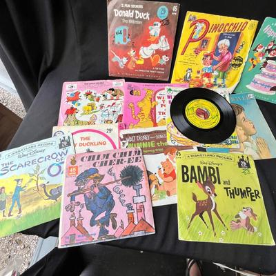 Lot 106 Childrens 45 records