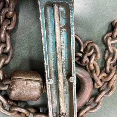 Sale Photo Thumbnail #995: Chisholm Moore Hoist Model B Puller.  1 & 1/2 ton Chain Hoist.  Made in  the USA.  Tonawanda, NY