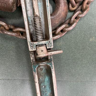 Sale Photo Thumbnail #994: Chisholm Moore Hoist Model B Puller.  1 & 1/2 ton Chain Hoist.  Made in  the USA.  Tonawanda, NY