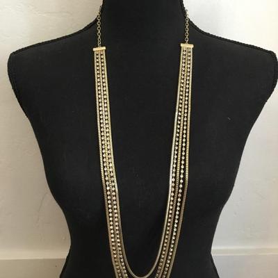 Very nice statement necklace rhinestone