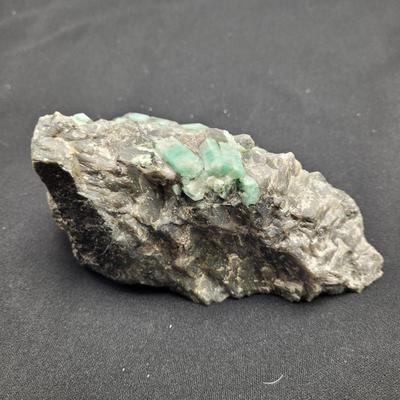 Large Natural Rough Emerald Stones (D-EL)