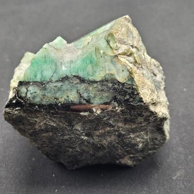 Large Natural Rough Emerald Stones (D-EL)