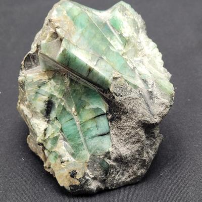 Large Natural Rough Emerald Stones (D-EL)