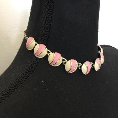 Beautiful vintage choker necklace