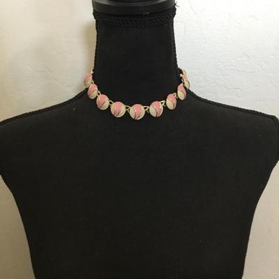 Beautiful vintage choker necklace