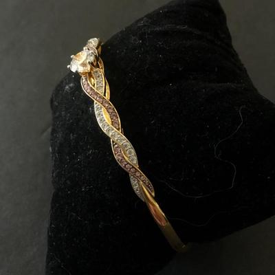 Beautiful Dansbury mint crystal rhinestone bracelet