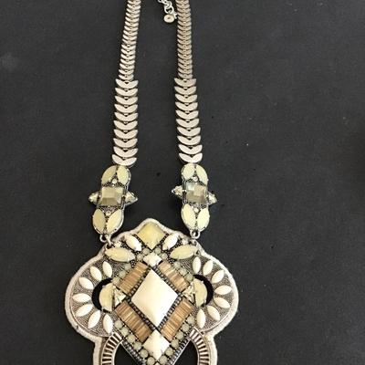 Stella Dot Statement Necklace