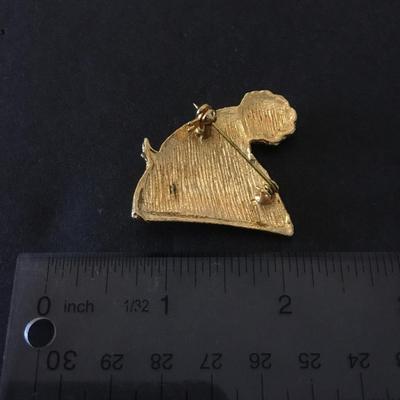 Beautiful, vintage, gold tone, ready normal Santa Claus hat, brooch