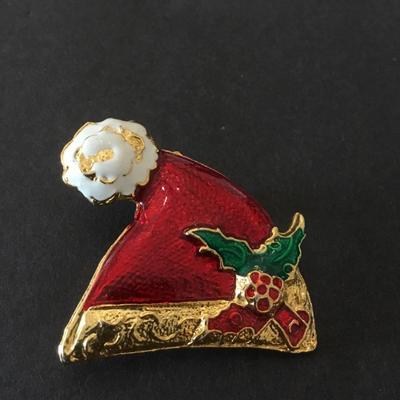 Beautiful, vintage, gold tone, ready normal Santa Claus hat, brooch