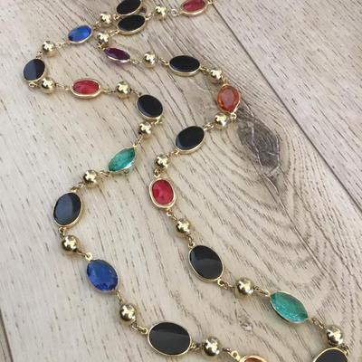 Beautiful vintage glass bead multicolored very nice necklace