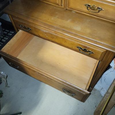 Sale Photo Thumbnail #579