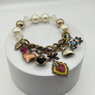 Sale Photo Thumbnail #250