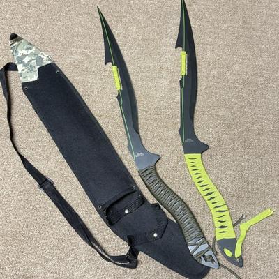 LOT 79B: Pair of Apocalypse Stainless Steel Machetes BK2297 w/ Sheath