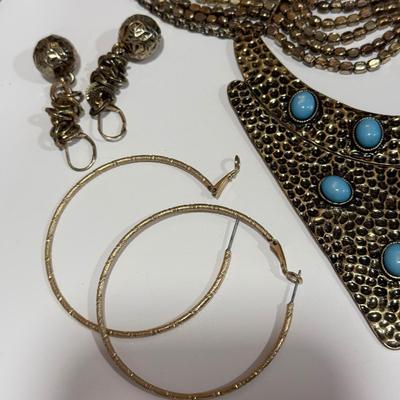 LOT 94J: Statement Necklaces & Large Pierced Earrings