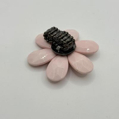 LOT 95J: Mini Pink Coach Keychain Wallet & Big Flower Rings