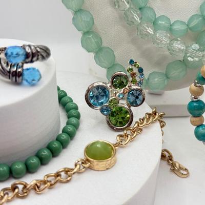 LOT 96J: Collection of Necklaces, Bracelets, Rings & Pair of Beaded Hoop Earrings