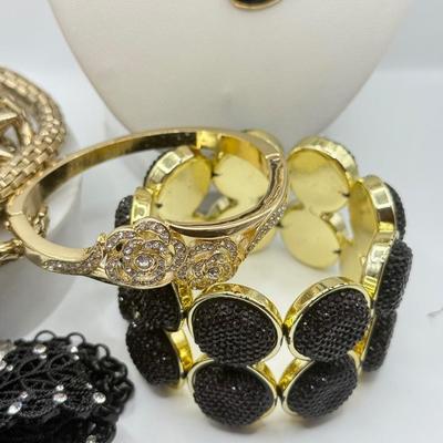 LOT 98J: Collection of Bracelets & Black Necklaces