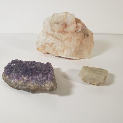 LOT 111B: Kosta Boda Green Skull Votive Candle Holder with Assorted Amethyst & Quartz