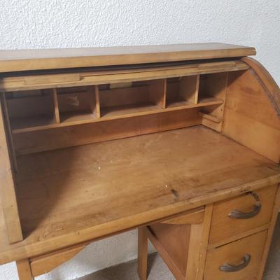 LOT 114B: Vintage Child's Roll Top Desk with Swivel Chair