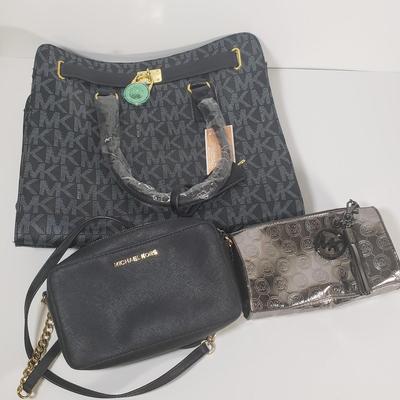 LOT 117B: Collection of Michael Kors Bags