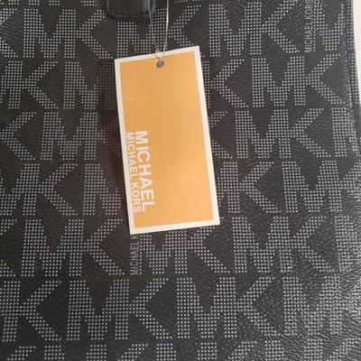 LOT 117B: Collection of Michael Kors Bags