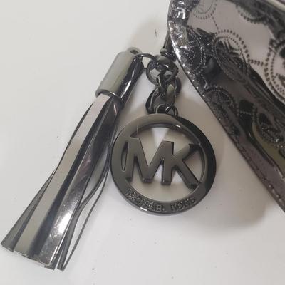 LOT 117B: Collection of Michael Kors Bags