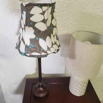 LOT 119B: Small Side Table with Two Decorative Lamps
