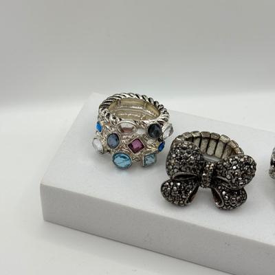 LOT 123J: Beaded Bracelet w/ Buddha Charm & Rings