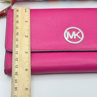 LOT 124B: Pink Michael Kors Wallet & Gum Wrapper Clutch