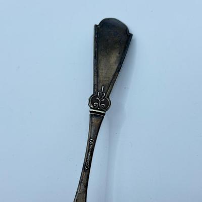 LOT 125J: Silverplate Utensil Collection