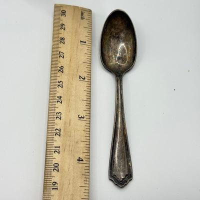 LOT 125J: Silverplate Utensil Collection