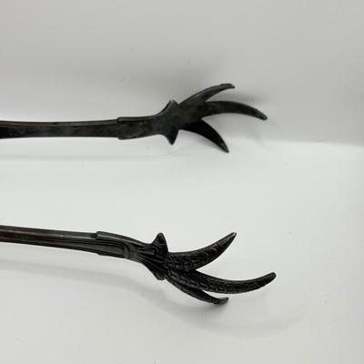 LOT 125J: Silverplate Utensil Collection
